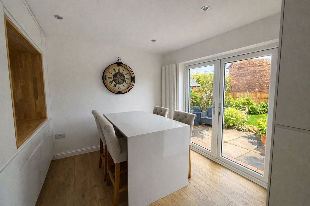 Property photo 3 of 16 Picture No. 05