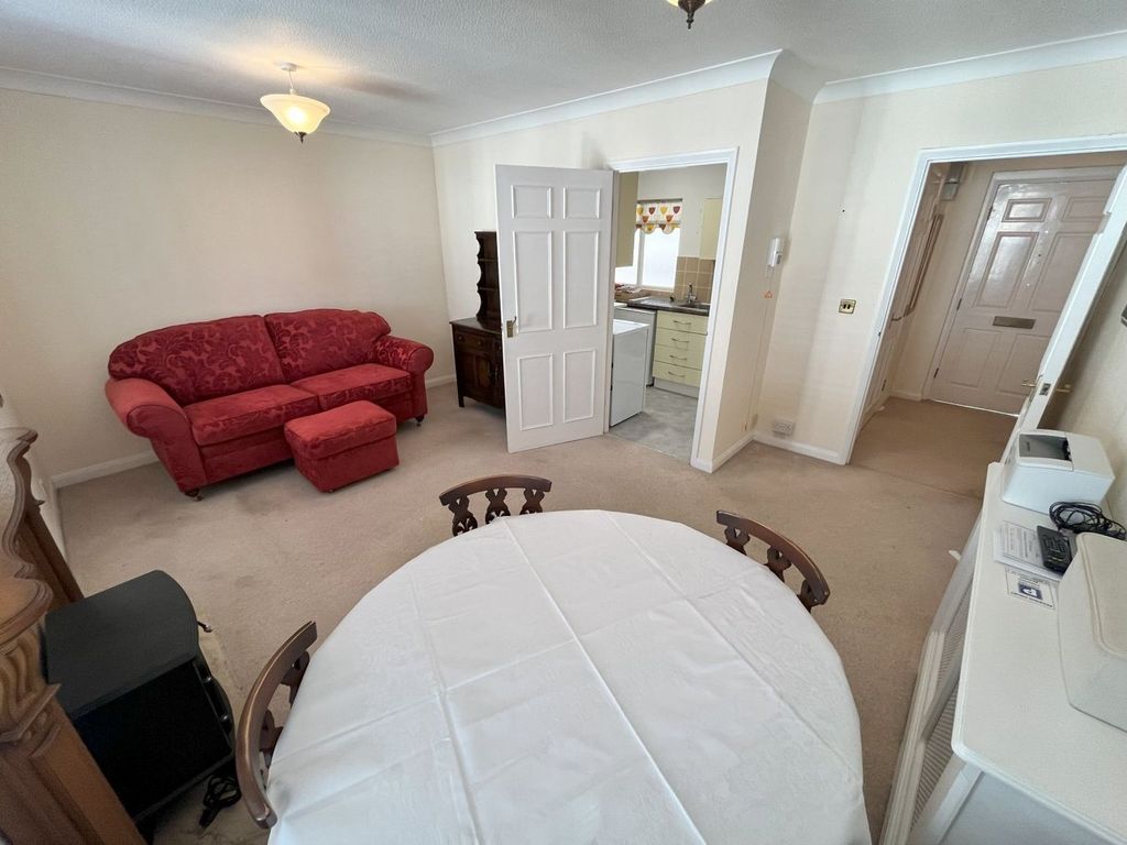 Property photo 2 of 15