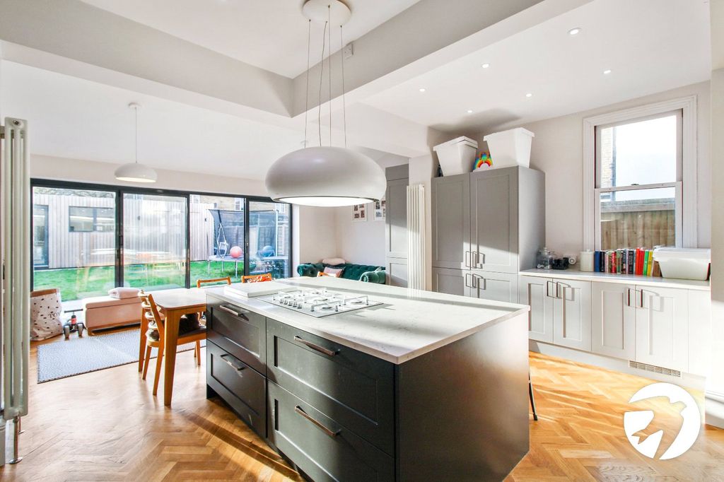 Property photo 2 of 15 Kitchen