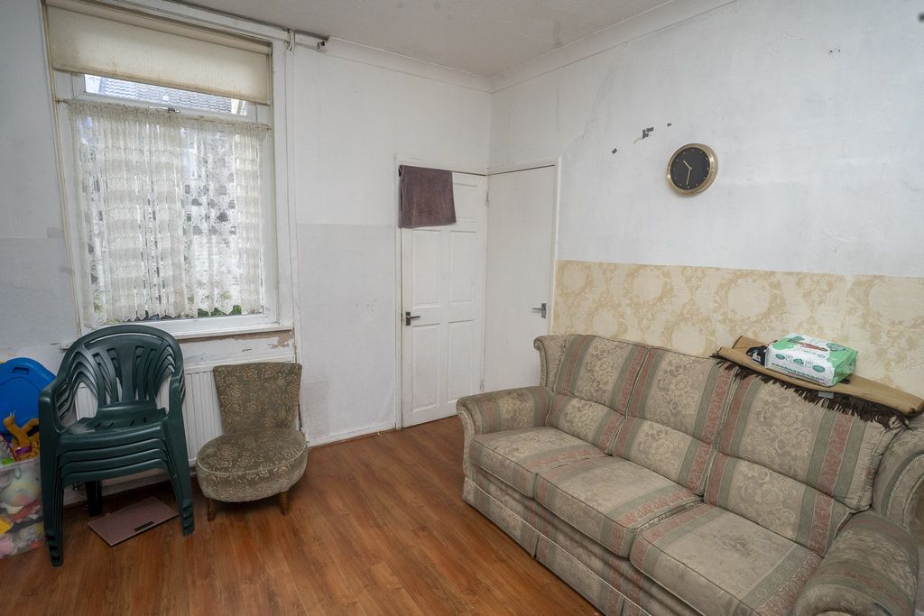 Property photo 3 of 29