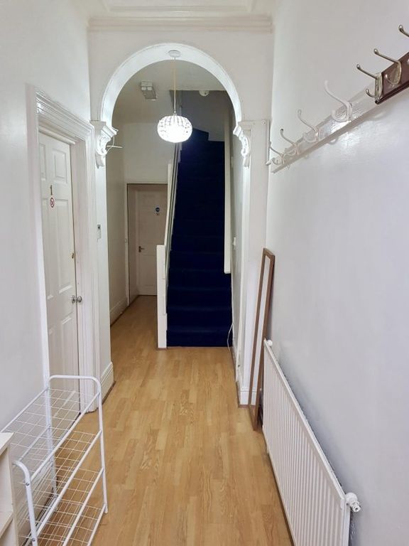 Property photo 3 of 19 E933c4c8-E094-4400-Bce2-05223672Ae52.Jpg