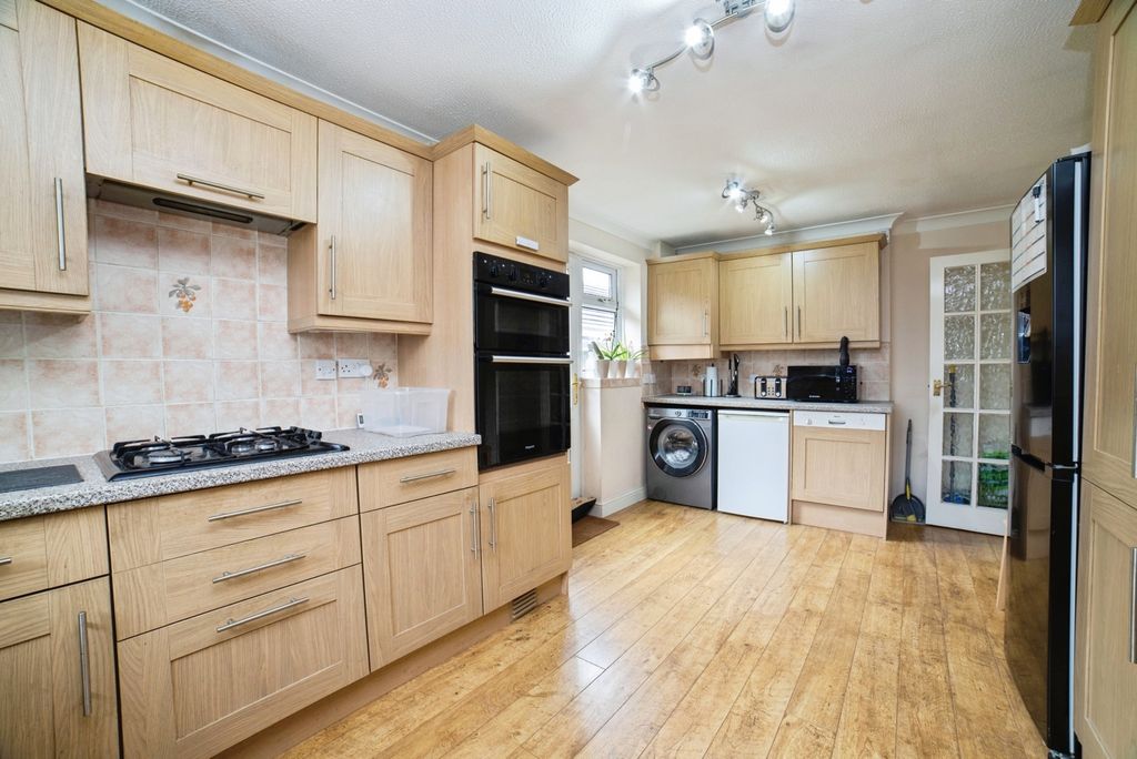 Property photo 2 of 17 Kitchen-Diner