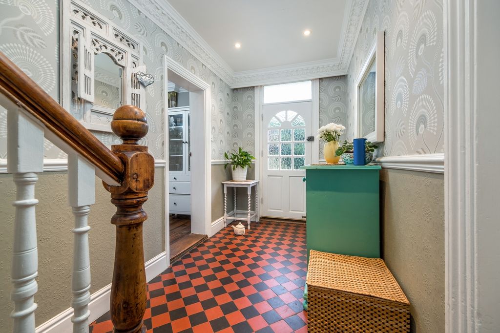 Property photo 3 of 30