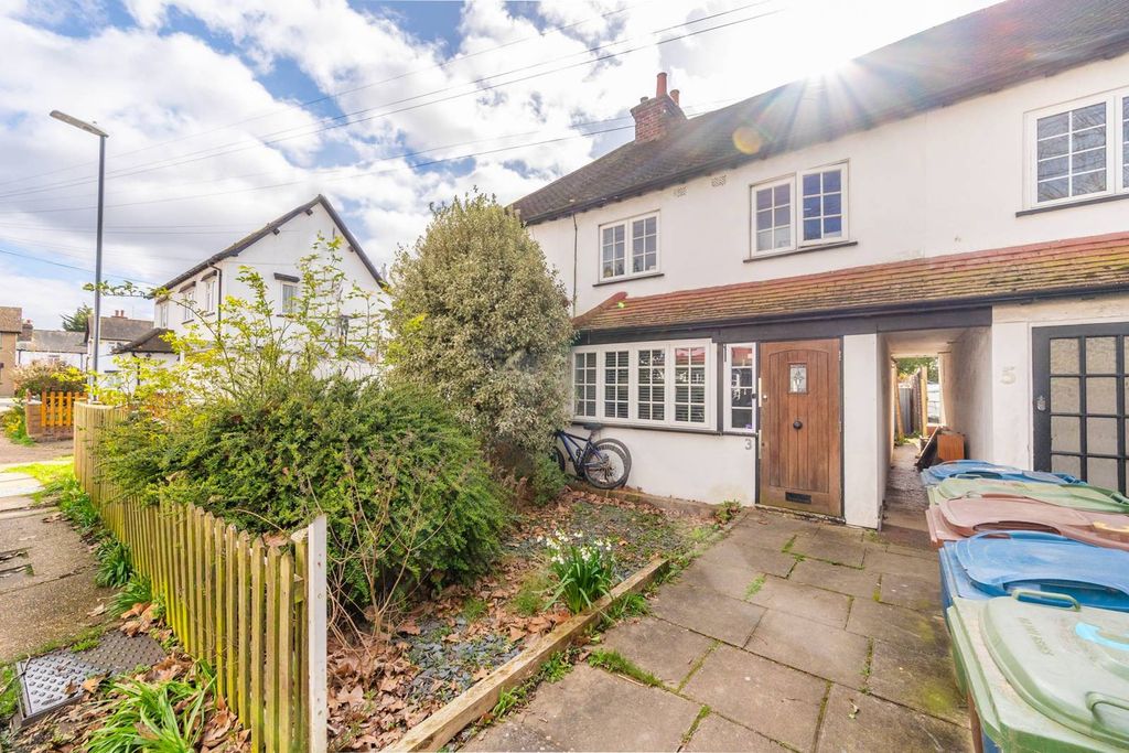 Property photo 2 of 9