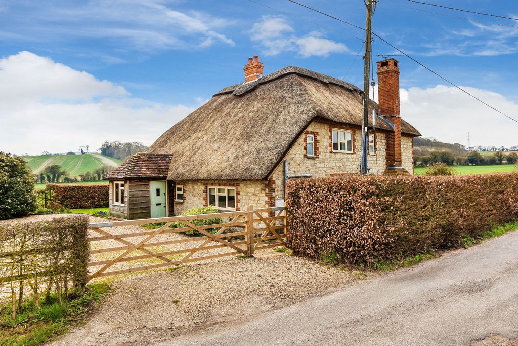 Property photo 1 of 16