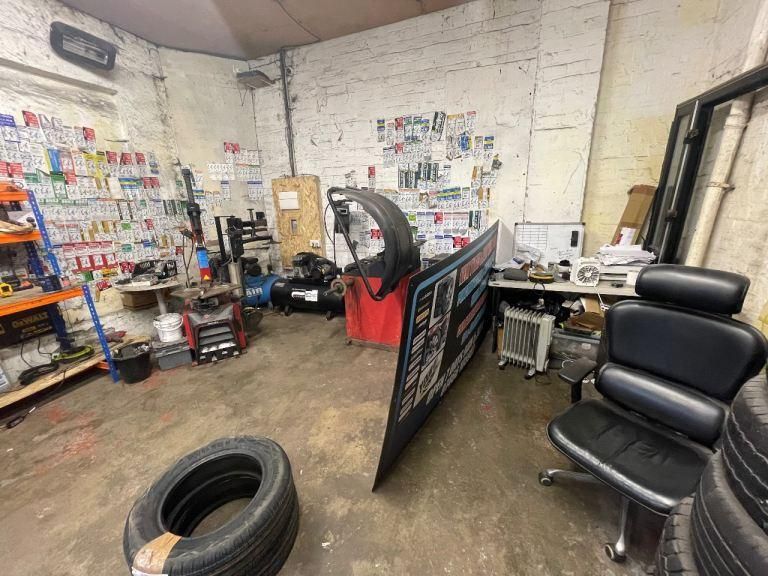 Property photo 2 of 8 Photo 2