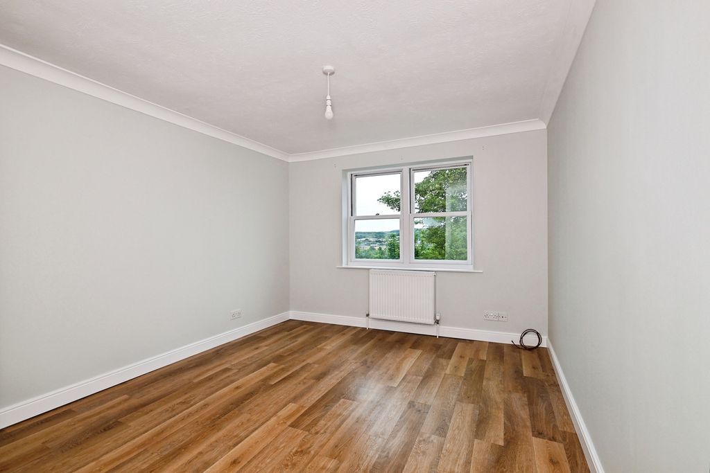 Property photo 3 of 12 Sitting Room