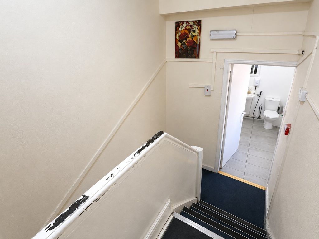 Property photo 2 of 16 5523721