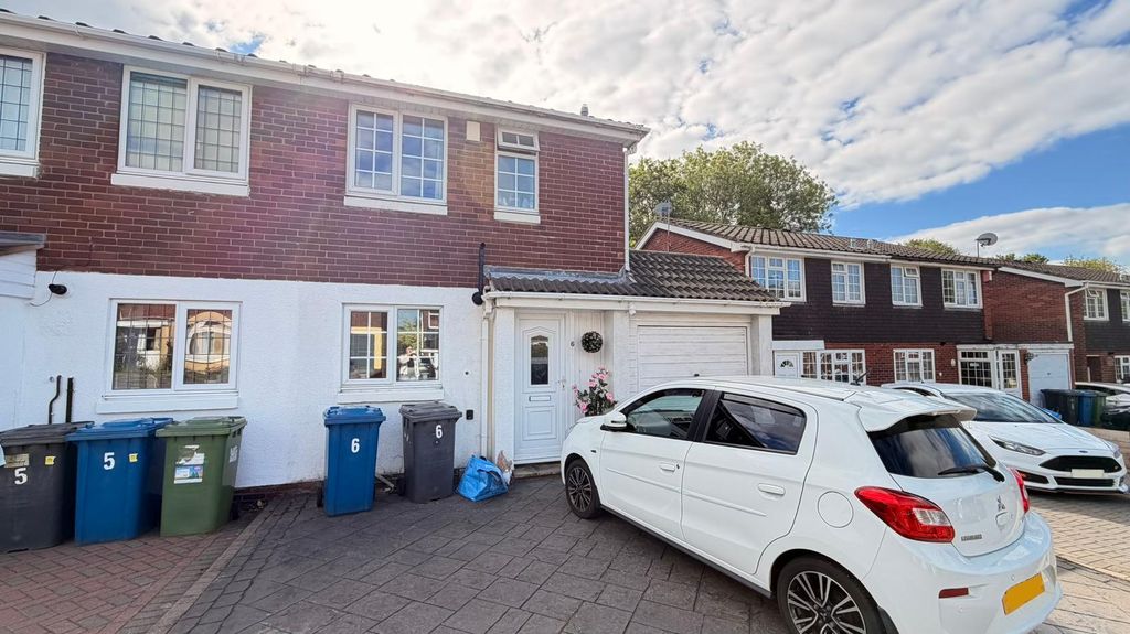 Property photo 1 of 10 Whatsapp Image 2026-05-15 At 11.00.27.Jpeg