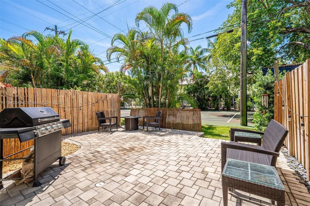 Property photo 3 of 5 <Alttext/>