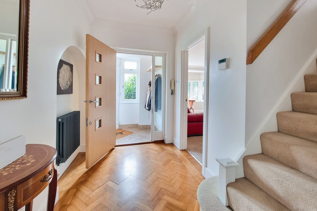 Property photo 3 of 22 20260320_140806