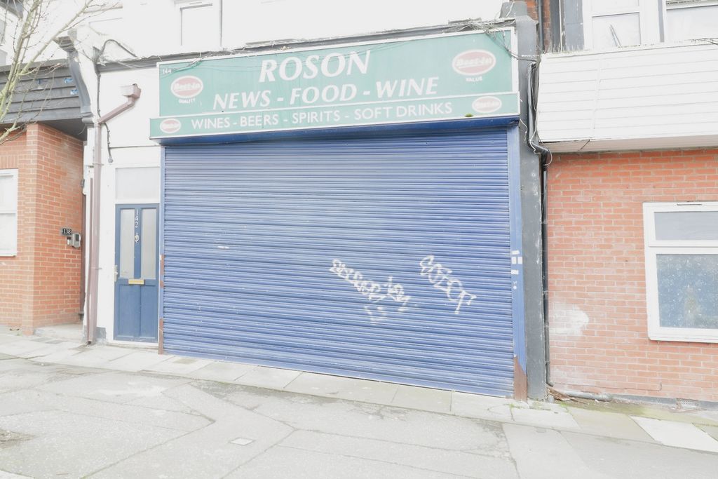 Property photo 1 of 2