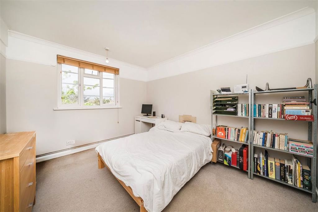 Property photo 3 of 4