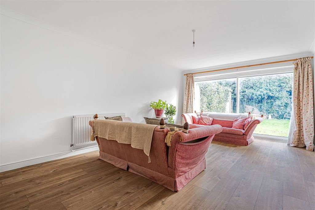 Property photo 1 of 18 33_73497.Jpg