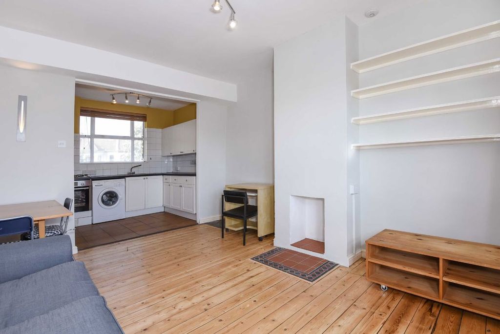 Property photo 2 of 5