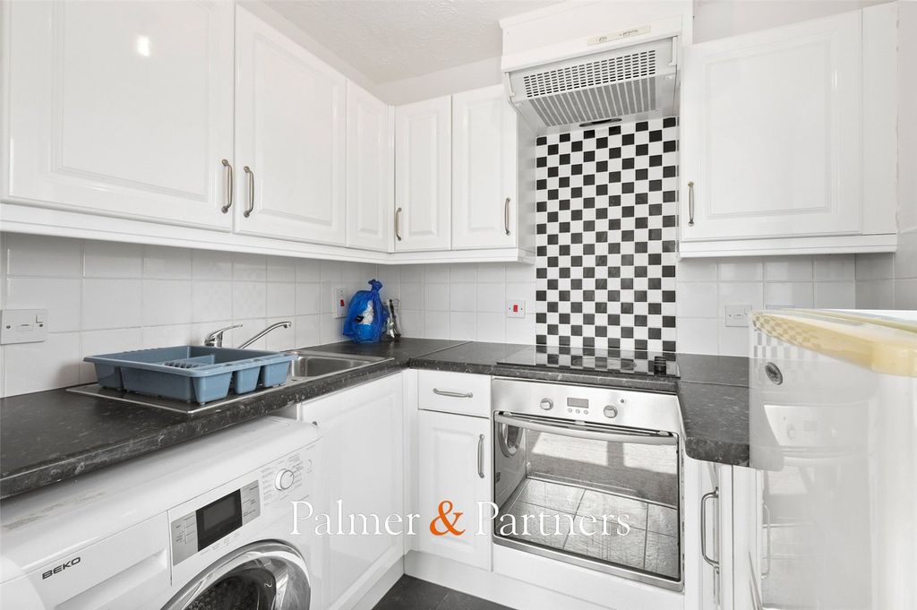 Property photo 2 of 10 Picture No. 03