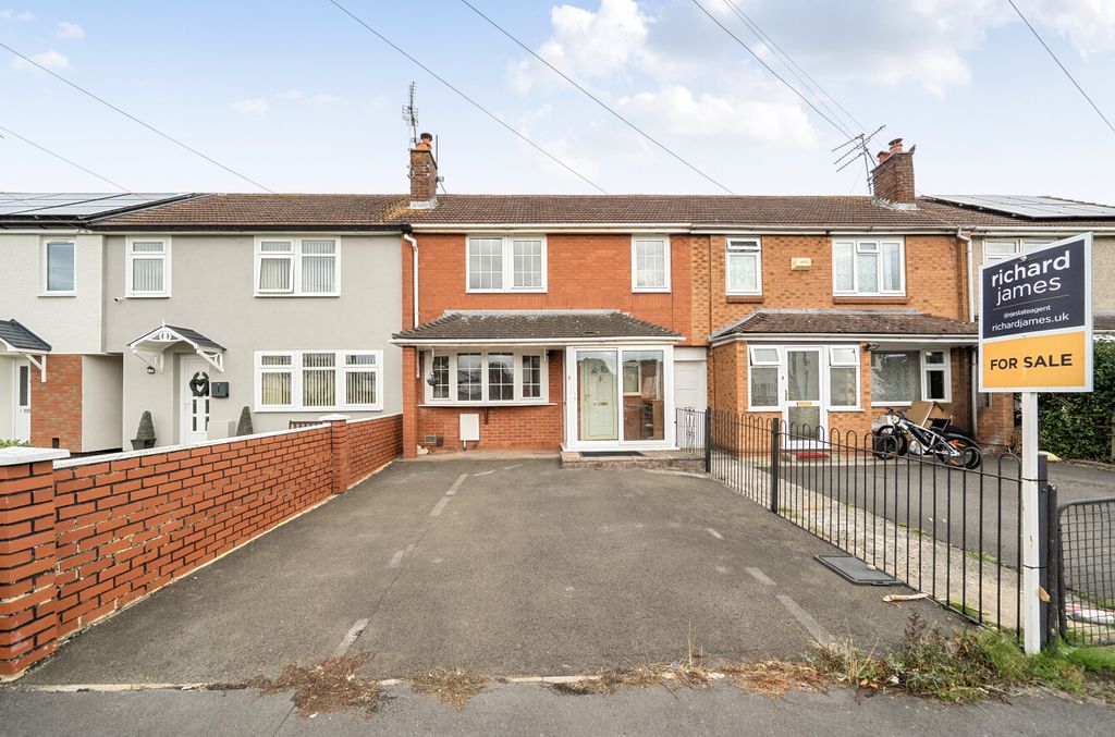 Property photo 1 of 12 15245739