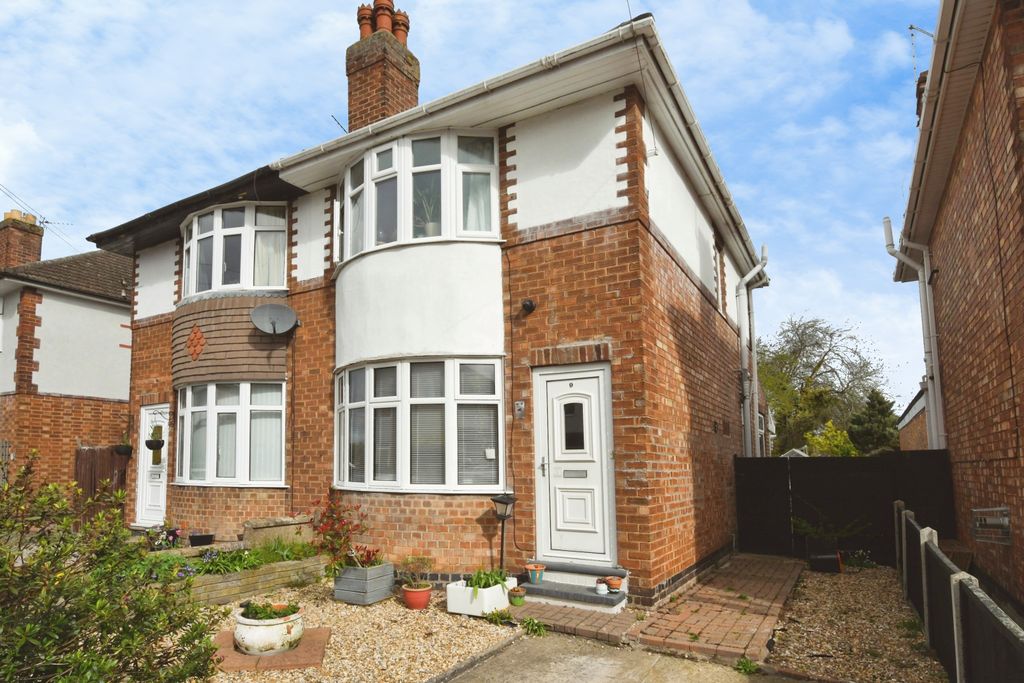 Property photo 1 of 11