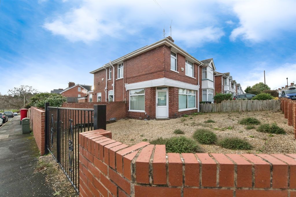 Property photo 1 of 21