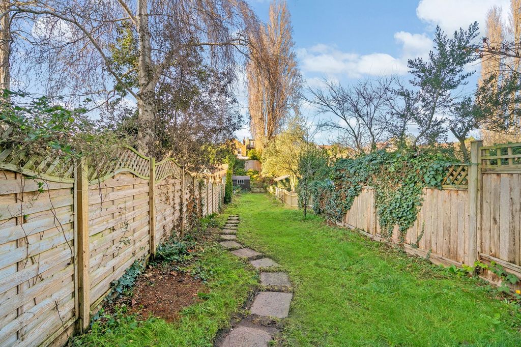 Property photo 2 of 14 Picture No. 24