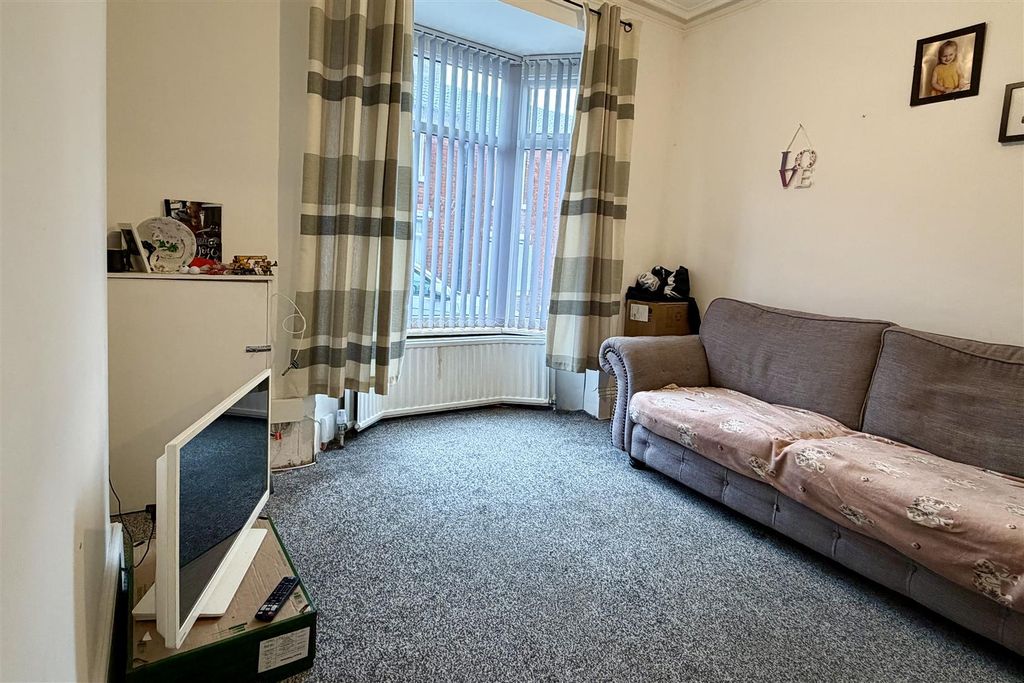 Property photo 2 of 13