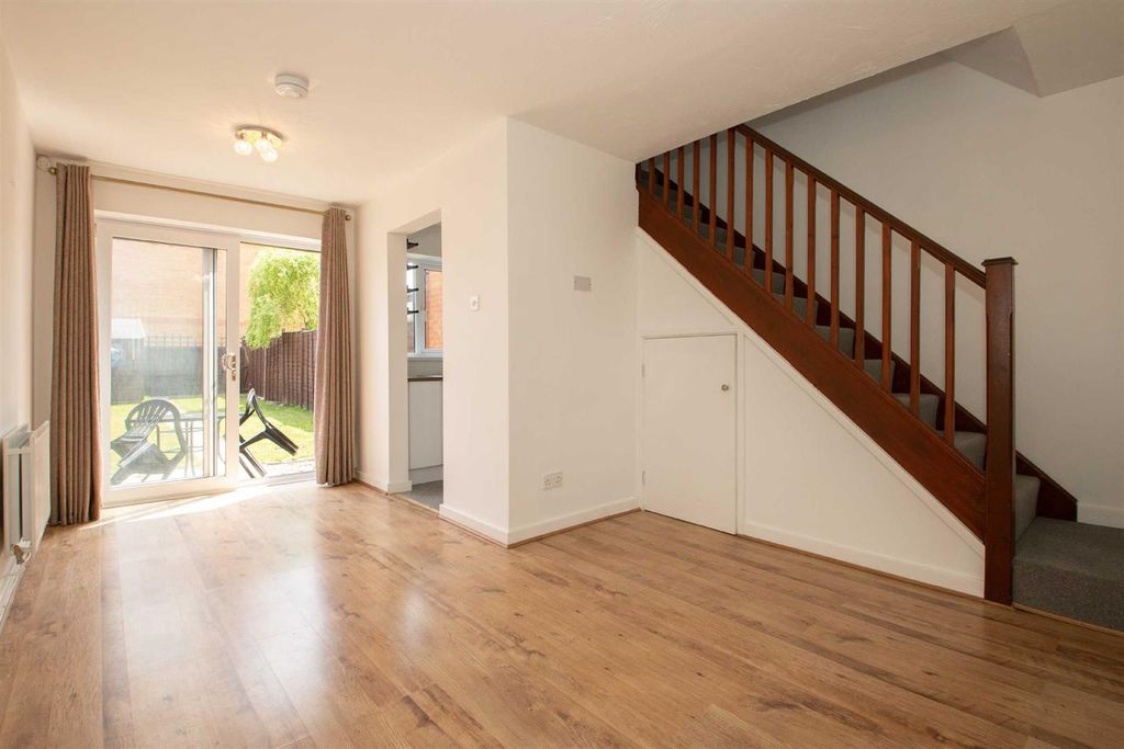 Property photo 2 of 12