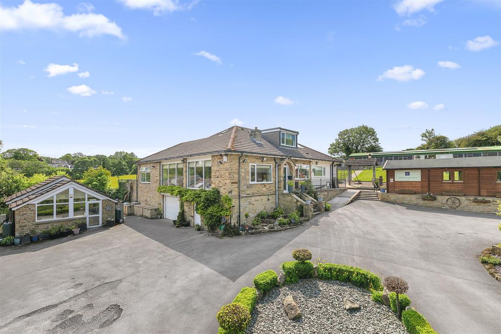 Property photo 1 of 57 The Rhyddings