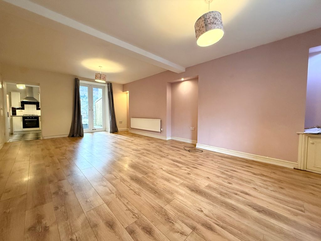 Property photo 2 of 15 Img_4985.Jpeg