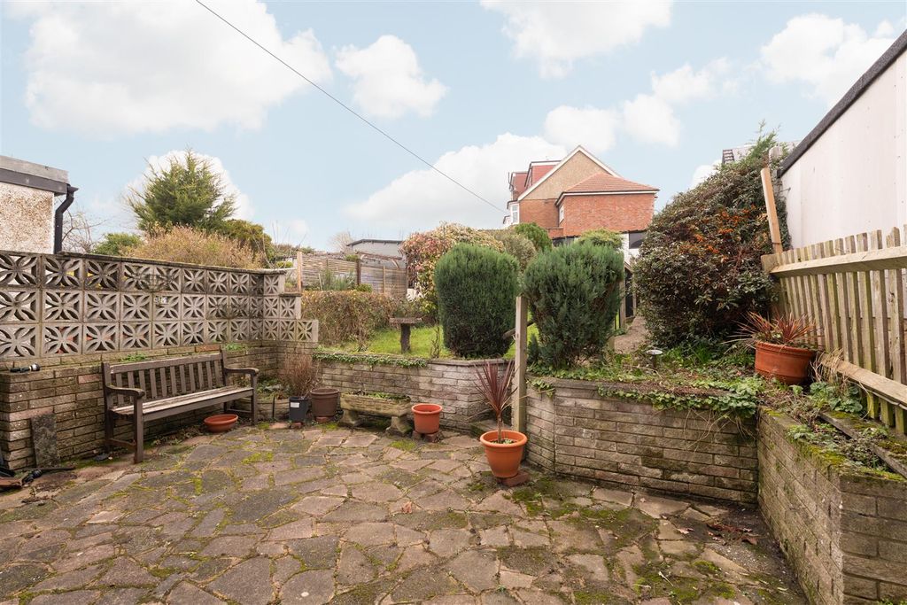 Property photo 3 of 14 Hampden 13.Jpg