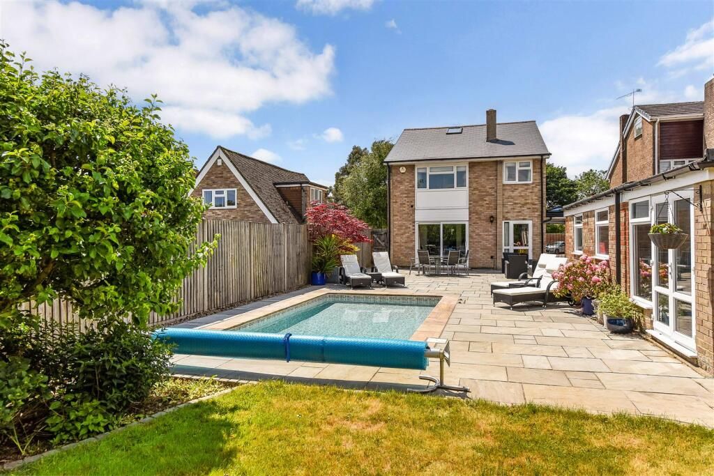 Property photo 1 of 24