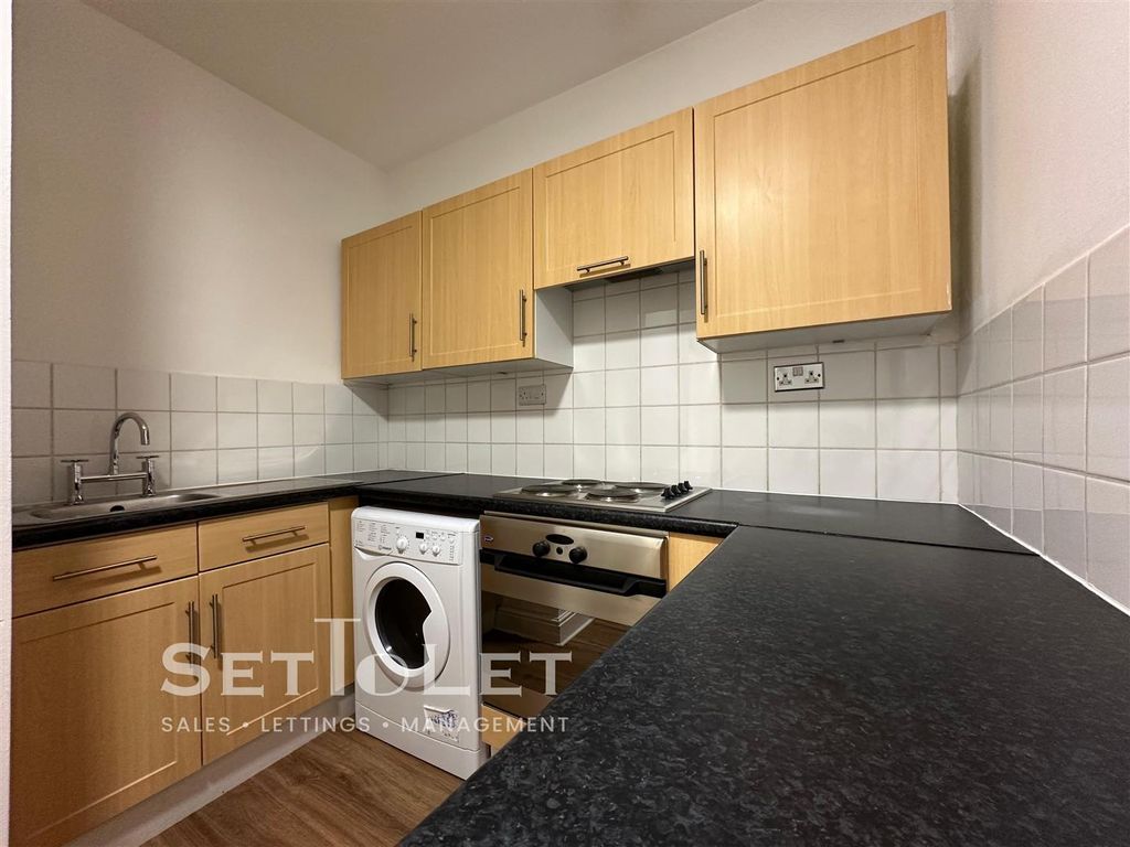 Property photo 3 of 7 42Bf9Fd4-Bb8d-4Cb3-843F-Ace1F1918A61.Jpg