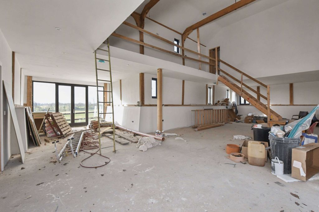 Property photo 3 of 26 Tawney Hall, Bakers Farm, Blackmore End, Wethersfield, Essex CM7 4Dj