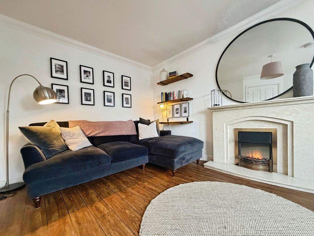 Property photo 2 of 22