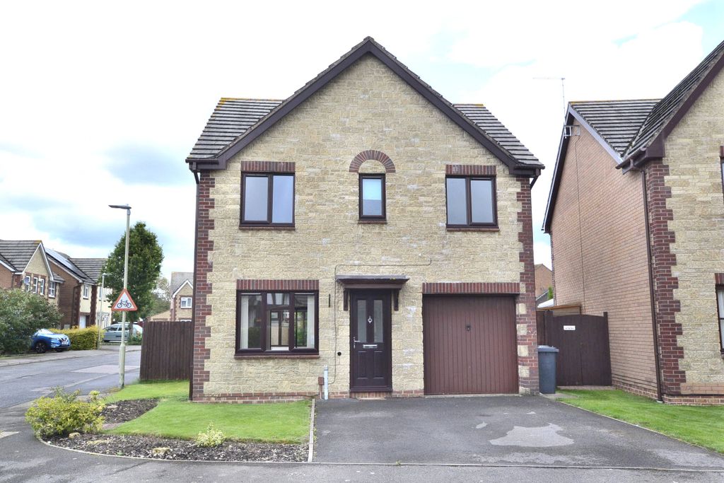 Property photo 3 of 15 Exterior