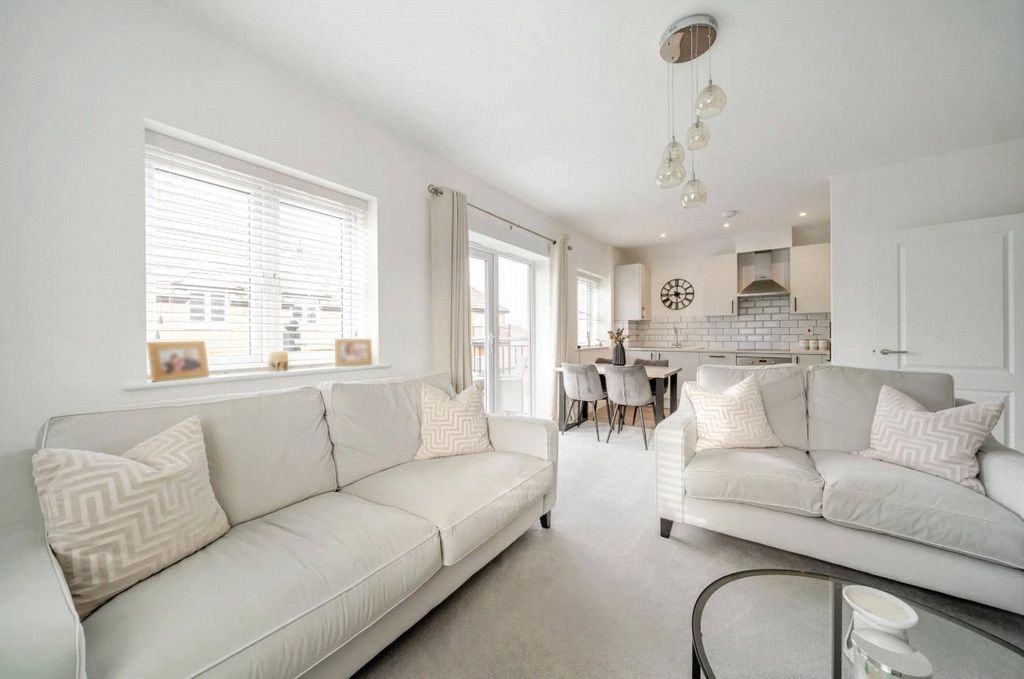 Property photo 3 of 8 Picture No. 04