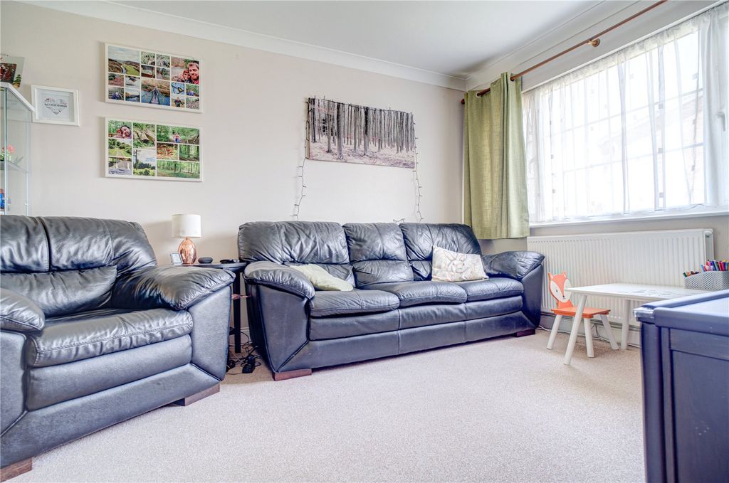 Property photo 3 of 10 Picture No. 03