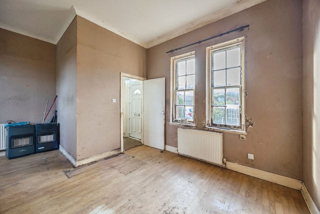 Property photo 3 of 11 Image 3