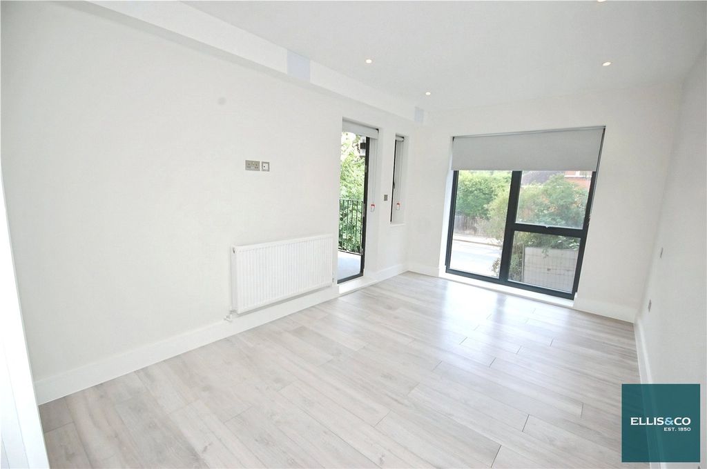 Property photo 1 of 7 Picture No. 11