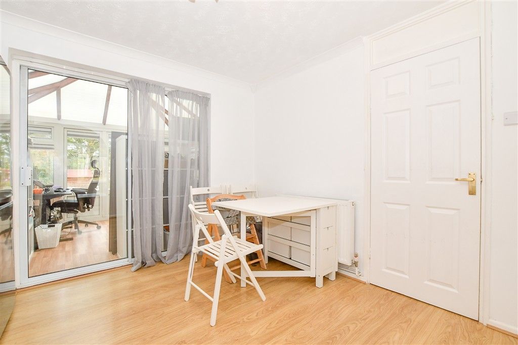 Property photo 3 of 13 Dining Area