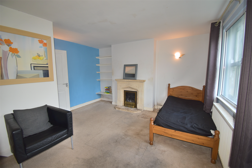 Property photo 3 of 11 Sitting Room