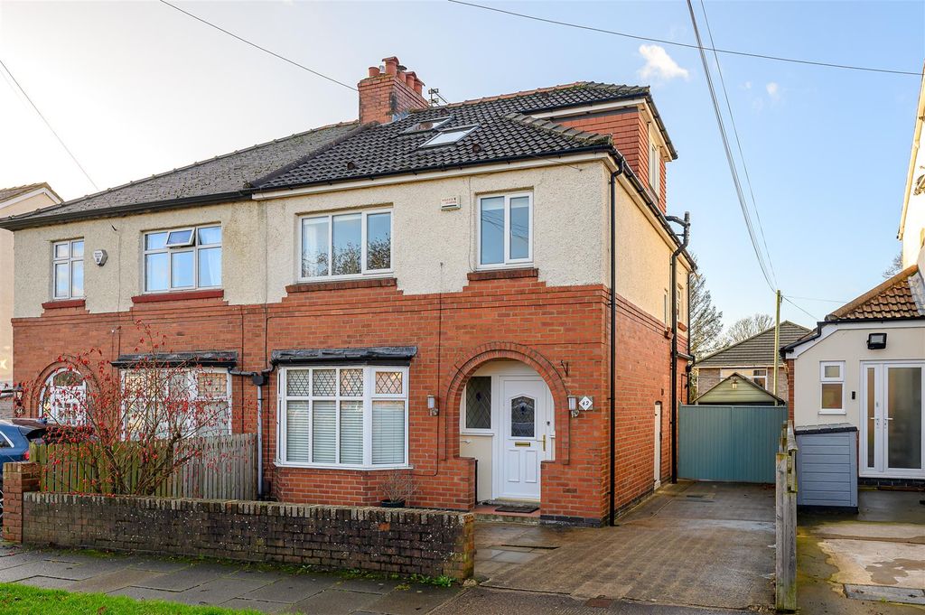 Property photo 1 of 17 Front