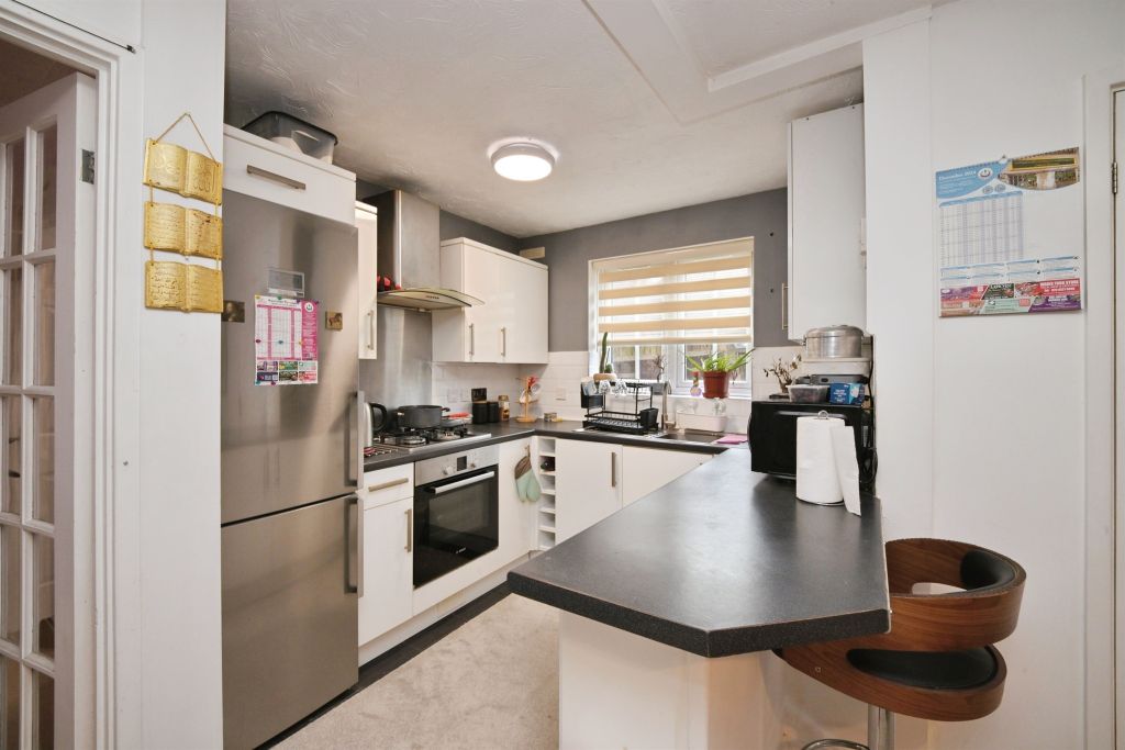 Property photo 3 of 13