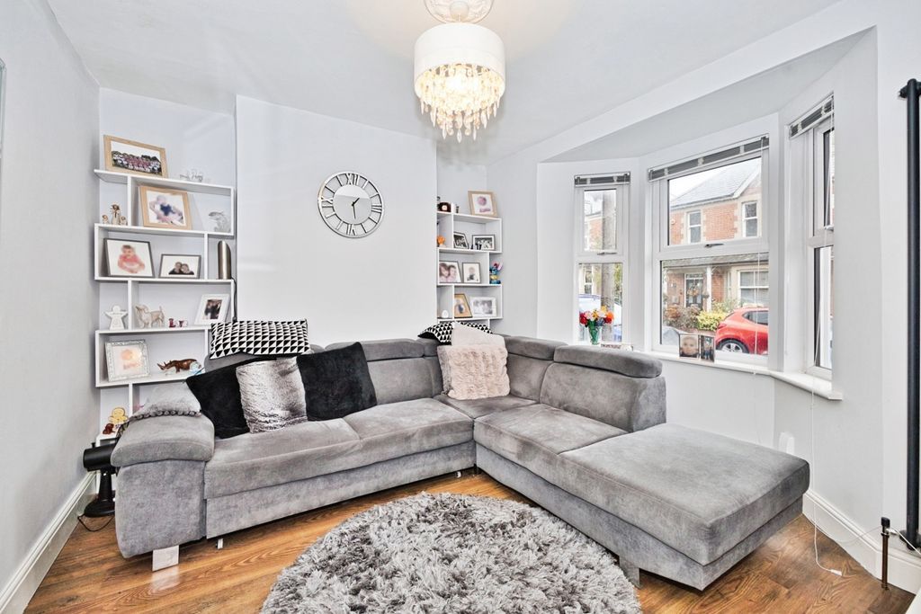 Property photo 2 of 18 Photo