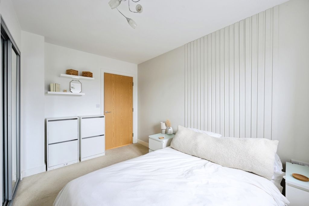 Property photo 3 of 15 Pbox-Img.Jpg