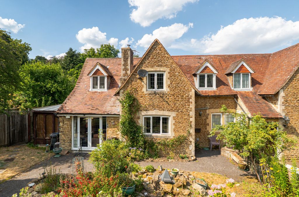 Property photo 1 of 24 1492846-19-6A5915...