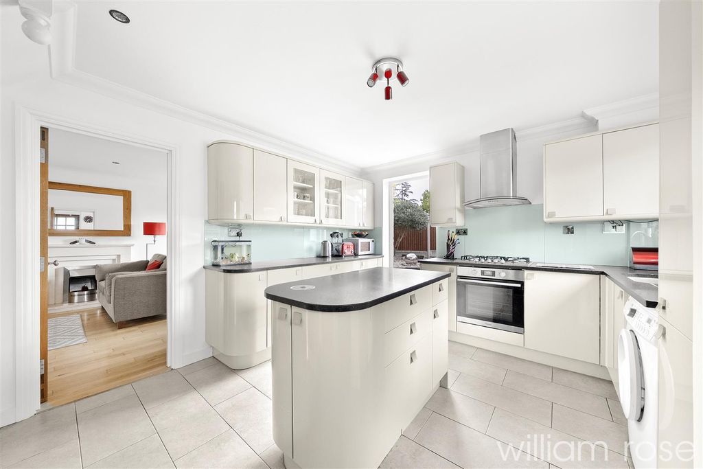 Property photo 2 of 15 Dsc00490.Jpg