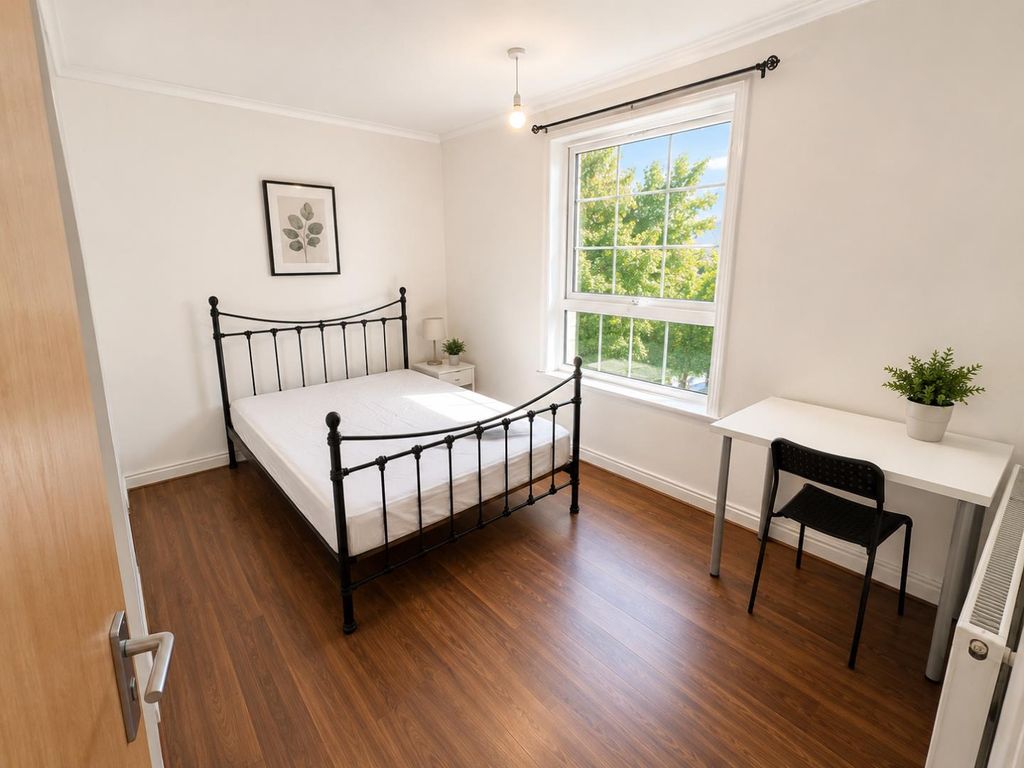 Property photo 1 of 4