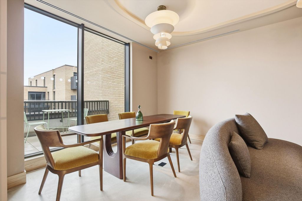 Property photo 2 of 29 Image