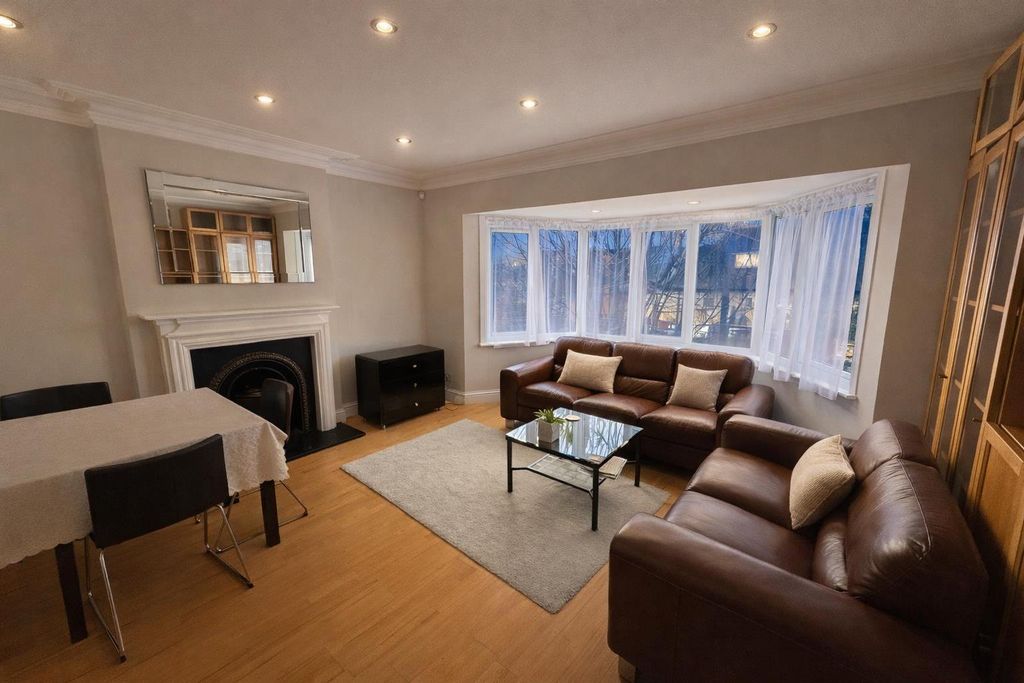 Property photo 2 of 9 Edited Living Room .Png