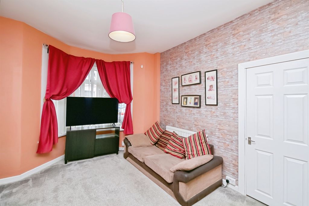 Property photo 2 of 19